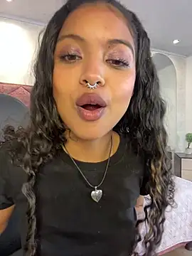 Sara cruz21 online show from 07-31-26, 05:21