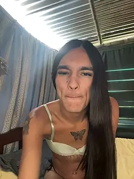 Snapshot of SofiaaLuxx chatting on 08-01-26, 05:11 SofiaaLuxx online show from 08-01-26, 05:11