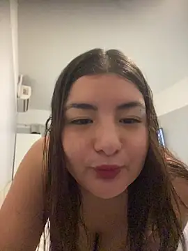 Snapshot of SofiaDinamita chatting on 08-06-26, 09:10 SofiaDinamita online show from 08-06-26, 09:10