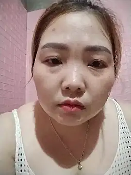 Snapshot of Tindraa1 chatting on 08-01-26, 11:52 Tindraa1 online show from 08-01-26, 11:52
