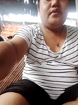 Snapshot of Andrea0414 chatting on 02-12-26, 11:37 Andrea0414 online show from 02-12-26, 11:37