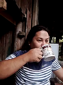 Snapshot of Andrea0414 chatting on 03-01-25, 10:53 Andrea0414 online show from 03-01-25, 10:53