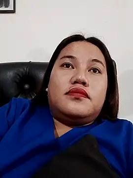 Snapshot of Andrea0414 chatting on 02-27-25, 05:18 Andrea0414 online show from 02-27-25, 05:18