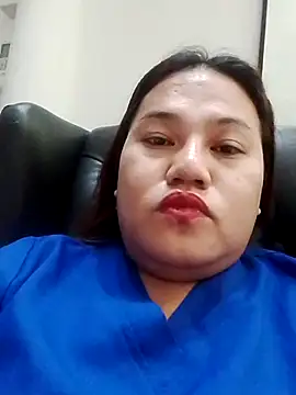 Snapshot of Andrea0414 chatting on 03-05-25, 03:08 Andrea0414 online show from 03-05-25, 03:08