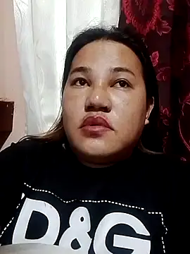 Snapshot of Andrea0414 chatting on 03-22-25, 10:26 Andrea0414 online show from 03-22-25, 10:26