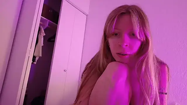 Lilbaely online show from 07-31-26, 06:35
