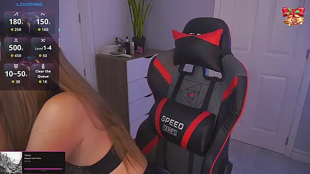 DanikaDillan online show from 12-15-25, 01:33