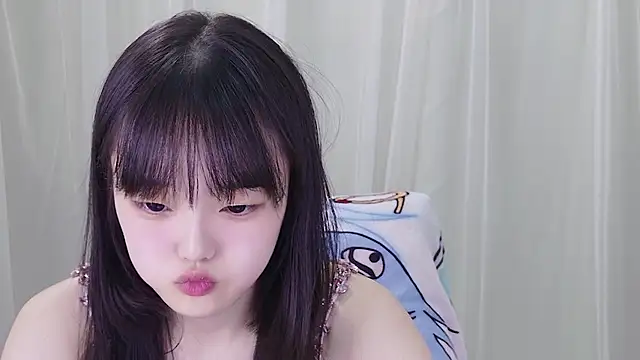 Snapshot of Reiayanami5-111 chatting on 08-01-26, 10:46 Reiayanami5-111 online show from 08-01-26, 10:46