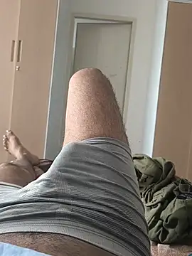 Snapshot of your_dickkkkk chatting on 08-01-26, 05:27 your dickkkkk online show from 08-01-26, 05:27