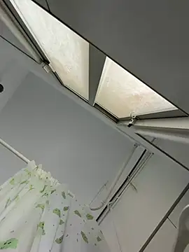 Snapshot of Vict-domi chatting on 08-02-26, 09:29 Vict-domi online show from 08-02-26, 09:29