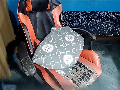 venustheg0ddess online show from 12-18-25, 02:43