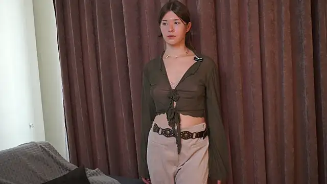 LinaPulls online show from 08-05-26, 10:42