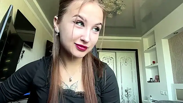 Snapshot of HwaGlazener chatting on 08-03-26, 10:21 HwaGlazener online show from 08-03-26, 10:21