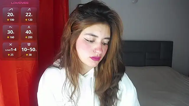 Snapshot of aphrodite_girl_1 chatting on 08-08-26, 11:06 aphrodite girl 1 online show from 08-08-26, 11:06