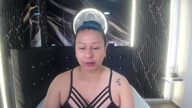 Snapshot of __Serena chatting on 08-05-26, 01:05 Serena online show from 08-05-26, 01:05