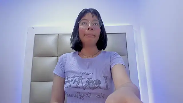 Snapshot of Vicky_js chatting on 08-05-26, 08:14 Vicky js online show from 08-05-26, 08:14