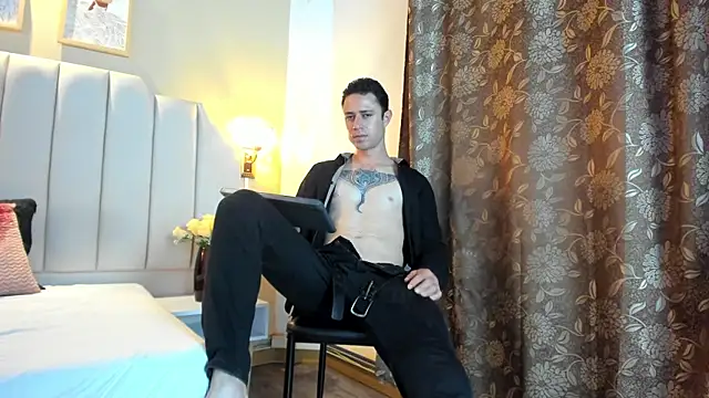 Snapshot of ClarkKush chatting on 08-05-26, 08:25 ClarkKush online show from 08-05-26, 08:25