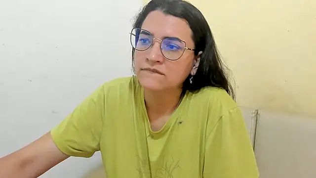 Snapshot of MARILYN_GARCIA chatting on 03-29-26, 04:19 MARILYN GARCIA online show from 03-29-26, 04:19