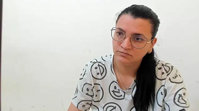 MARILYN GARCIA online show from 11-07-25, 04:44