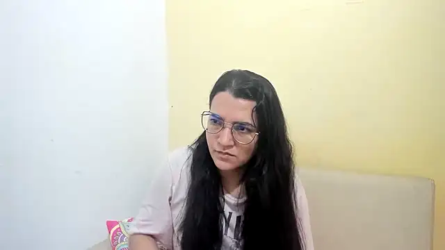 Snapshot of MARILYN_GARCIA chatting on 03-30-26, 01:34 MARILYN GARCIA online show from 03-30-26, 01:34