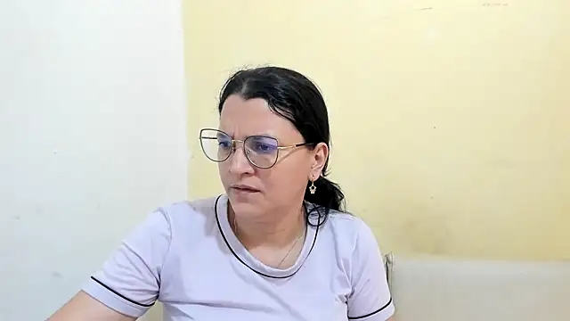 MARILYN GARCIA online show from 02-10-26, 03:22