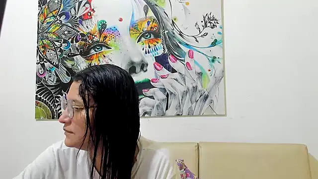Snapshot of MARILYN_GARCIA chatting on 03-23-26, 10:42 MARILYN GARCIA online show from 03-23-26, 10:42
