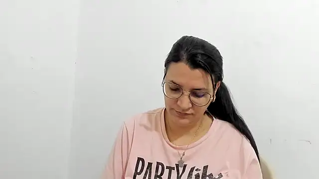 MARILYN GARCIA online show from 09-14-25, 01:44