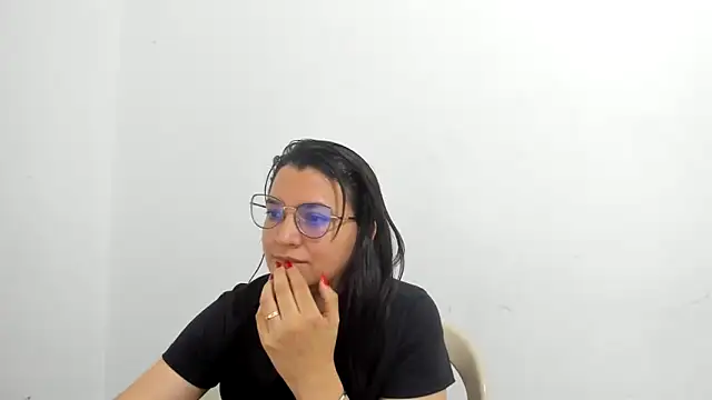 MARILYN GARCIA online show from 09-16-25, 01:23