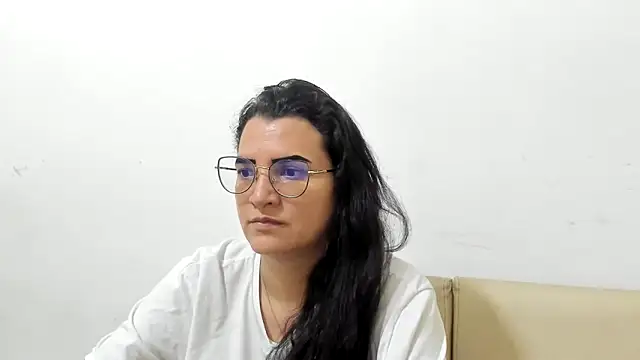 Snapshot of MARILYN_GARCIA chatting on 03-06-26, 02:28 MARILYN GARCIA online show from 03-06-26, 02:28
