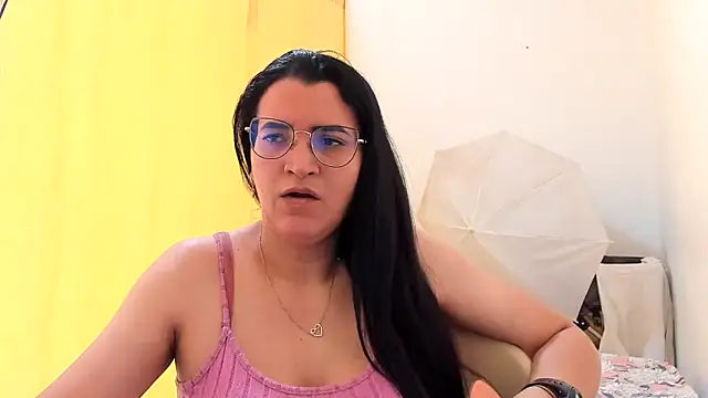 Snapshot of MARILYN_GARCIA chatting on 05-24-26, 05:02 MARILYN GARCIA online show from 05-24-26, 05:02