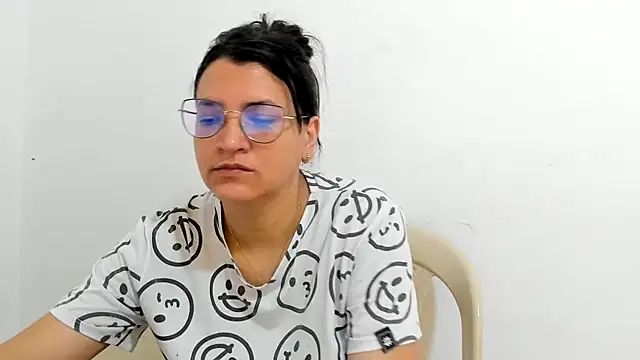 MARILYN GARCIA online show from 09-28-25, 02:57