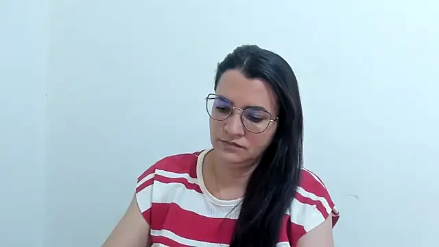 MARILYN GARCIA online show from 09-15-25, 04:18