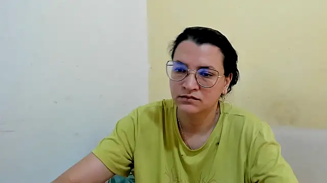 MARILYN GARCIA online show from 02-11-26, 04:40