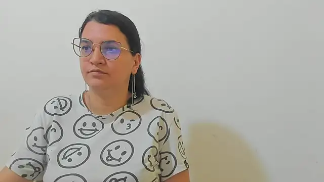 MARILYN GARCIA online show from 12-22-25, 06:30