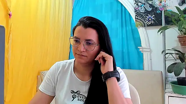 Snapshot of MARILYN_GARCIA chatting on 07-14-26, 04:13 MARILYN GARCIA online show from 07-14-26, 04:13
