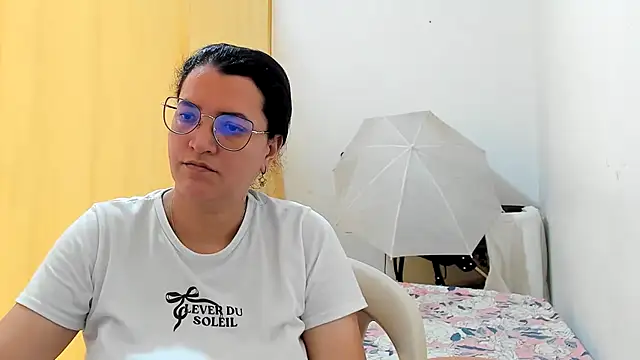 Snapshot of MARILYN_GARCIA chatting on 05-28-26, 04:24 MARILYN GARCIA online show from 05-28-26, 04:24