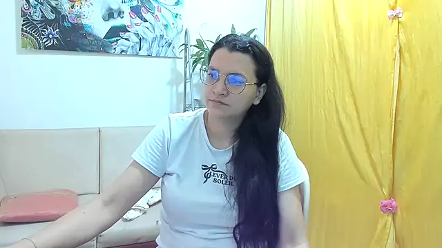 Snapshot of MARILYN_GARCIA chatting on 07-04-26, 10:03 MARILYN GARCIA online show from 07-04-26, 10:03