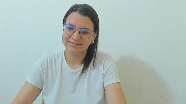 MARILYN GARCIA online show from 10-10-25, 12:39