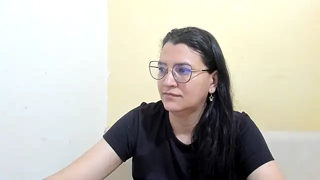 MARILYN GARCIA online show from 02-08-26, 02:15