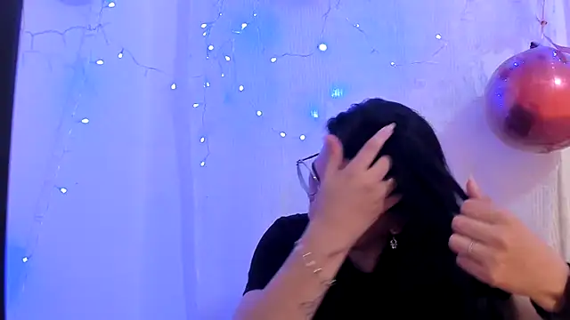 MARILYN GARCIA online show from 02-15-26, 04:17