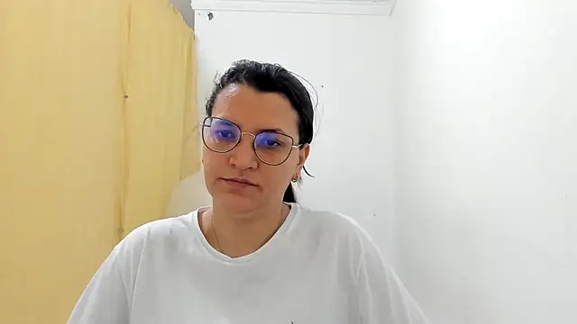 MARILYN GARCIA online show from 10-17-25, 12:40