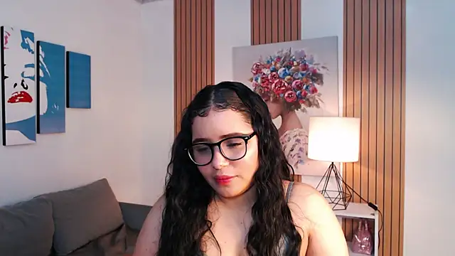 Snapshot of Bia_doll77 chatting on 08-07-26, 07:31 Bia doll77 online show from 08-07-26, 07:31