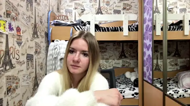Snapshot of babycuteshy chatting on 08-08-26, 10:06 babycuteshy online show from 08-08-26, 10:06
