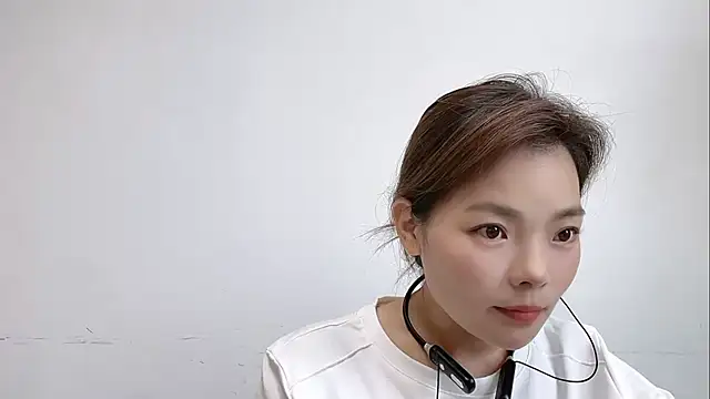 Snapshot of baoyi-by chatting on 08-07-26, 04:29 baoyi-by online show from 08-07-26, 04:29