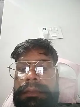 Snapshot of Udayrana22 chatting on 08-06-26, 05:08 Udayrana22 online show from 08-06-26, 05:08