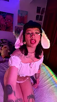 luna bloomss online show from 08-07-26, 12:33