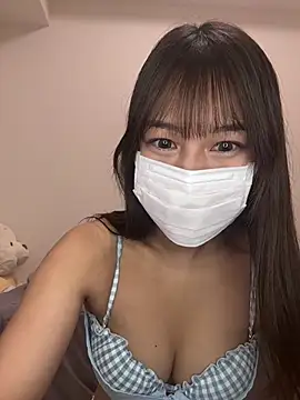 Snapshot of SakuraMochan chatting on 08-08-26, 02:02 SakuraMochan online show from 08-08-26, 02:02