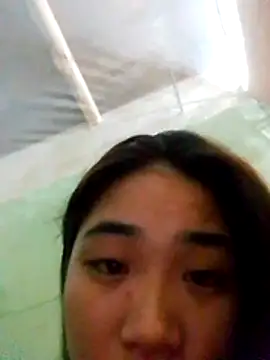 Snapshot of Tutuhot18 chatting on 08-07-26, 02:56 Tutuhot18 online show from 08-07-26, 02:56