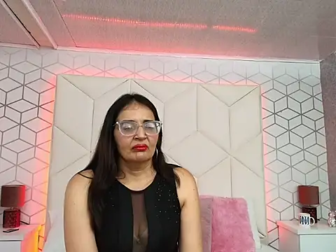 Snapshot of VickyBellmont chatting on 08-08-26, 07:21 VickyBellmont online show from 08-08-26, 07:21