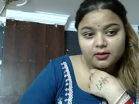 Snapshot of Sexy-radhika69 chatting on 08-09-26, 09:26 Sexy-radhika69 online show from 08-09-26, 09:26